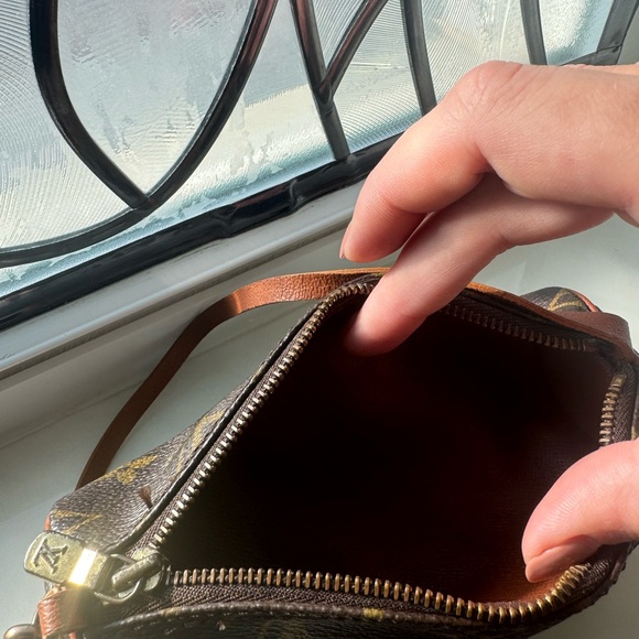 Authentic Louis Vuitton Mini Papillon Pochette - Picture 2 of 4